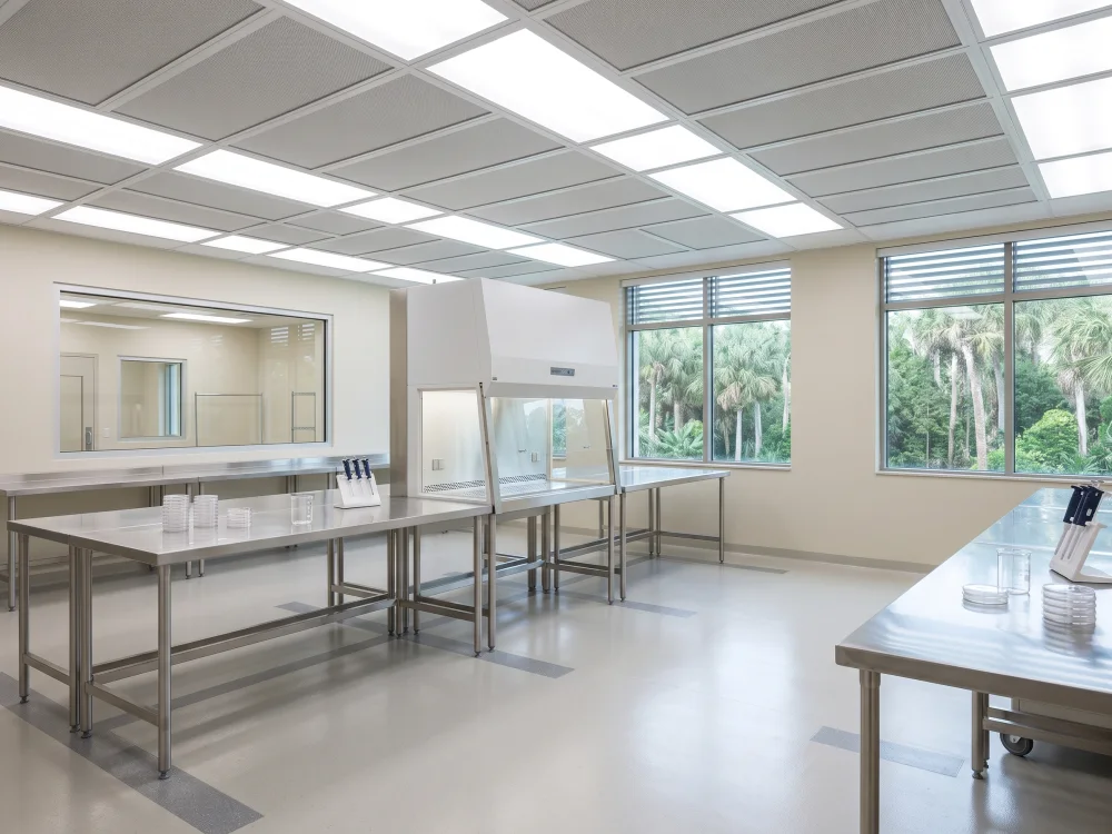 Clean Rooms and Labs